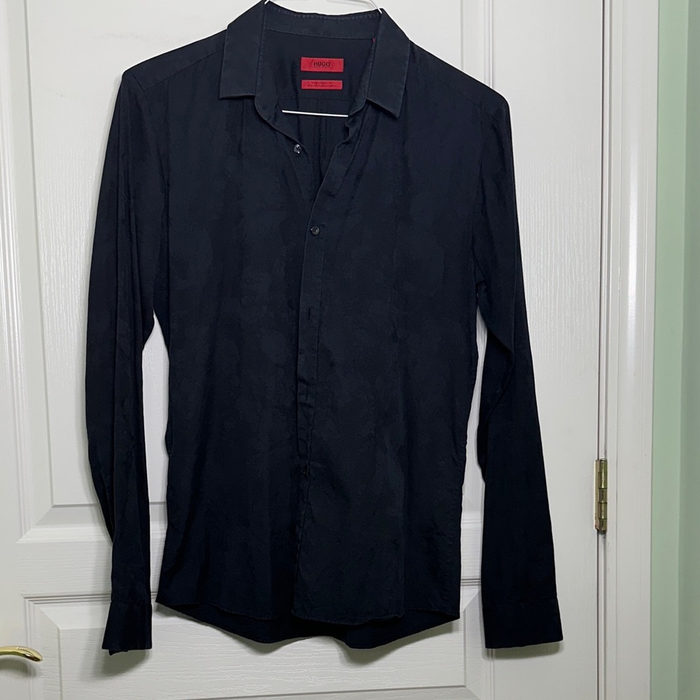 Hugo Boss Men's Black Patterned Casual Button Down Shirt